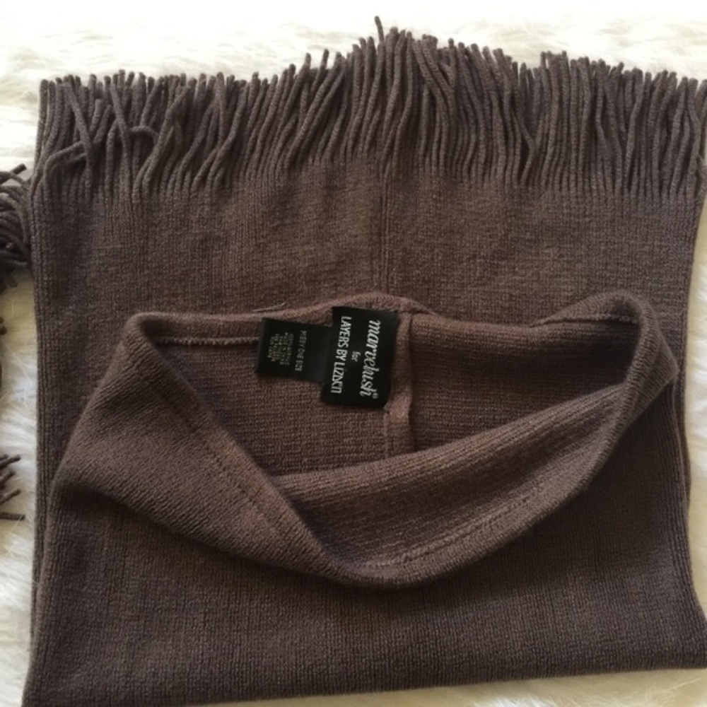NWOT Layers by Lizden Marvelush Soft Fringed Scarf
